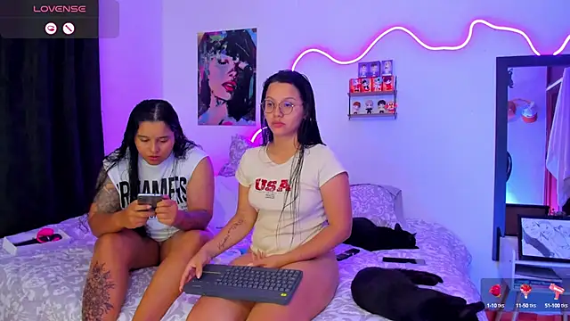 Dilan and Mia online show from 9, 10, 2025