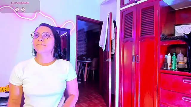 Dilan and Mia online show from 12, 9, 2025