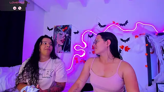 Dilan and Mia online show from 16, 10, 2025