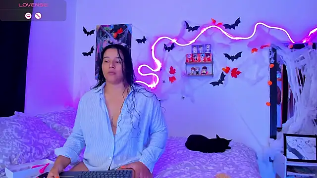 Dilan and Mia online show from 18, 10, 2025