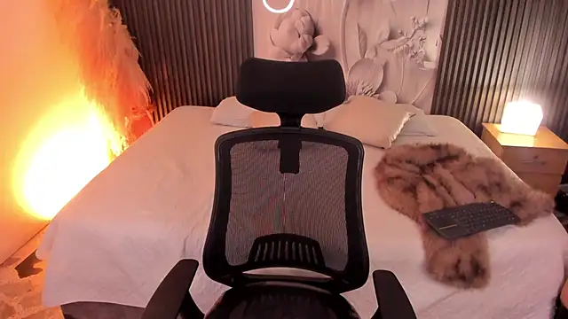 Maxxxine1 online show from 8, 3, 2026