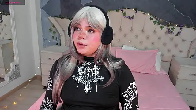 Maxxxine1 online show from 5, 4, 2026