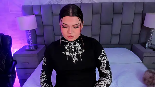 Maxxxine1 online show from 10, 3, 2026