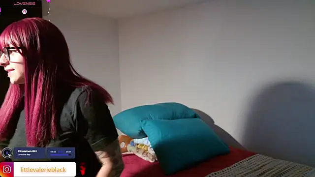 Snapshot of Aurora_blaack chatting on 14, 4, 2026 Aurora blaack online show from 14, 4, 2026