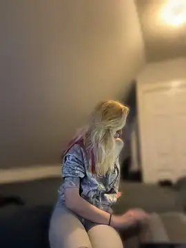 SeccySerena online show from 13, 4, 2026