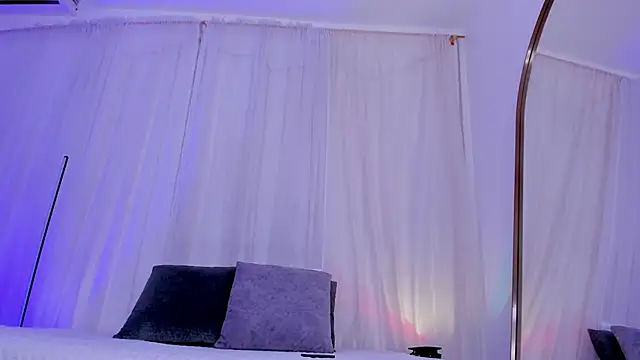 Becky G online show from 7, 1, 2026