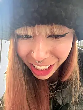 Sallem Pink online show from 26, 11, 2025