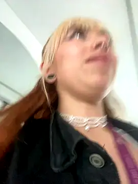 Sallem Pink online show from 18, 9, 2025