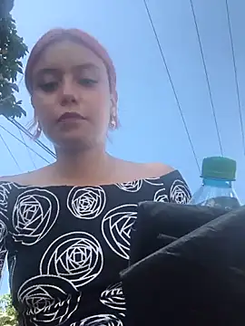 TamaraMera online show from 2, 4, 2026