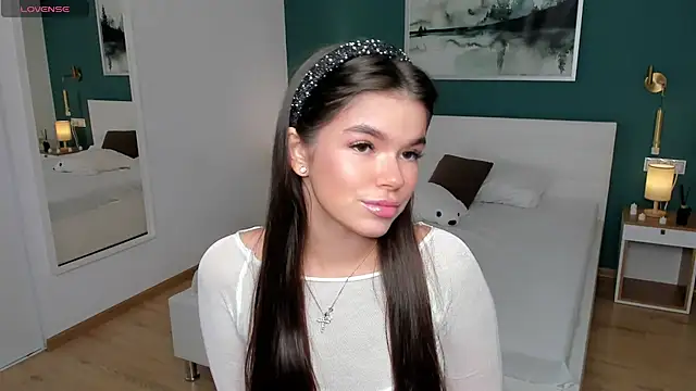 HollisHearl online show from 17, 9, 2025