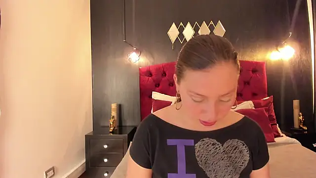 Widny Beaumont online show from 3, 11, 2025