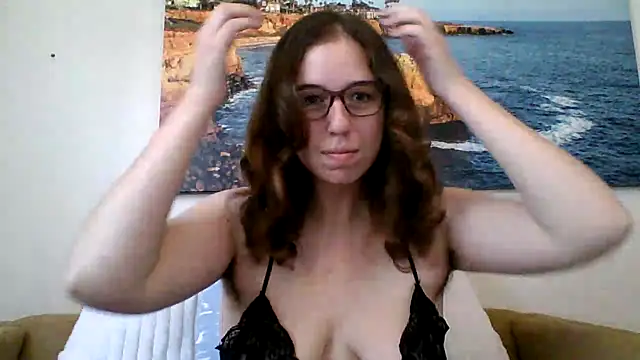 sweetsocalgirl online show from 23, 3, 2026
