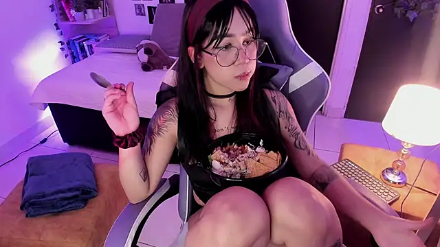 Liz rogers x online show from 9, 11, 2025