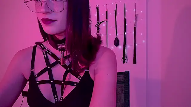 Snapshot of nina_kink chatting on 7, 6, 2026 nina kink online show from 7, 6, 2026