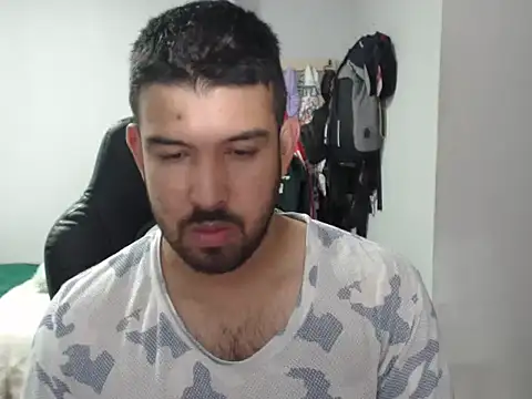 Axel11113 online show from 13, 11, 2025