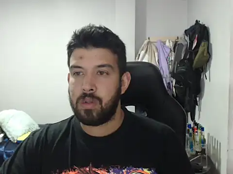 Axel11113 online show from 18, 10, 2025