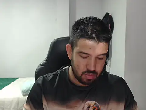 Axel11113 online show from 22, 11, 2025