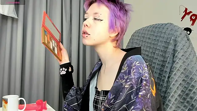 CarolineRichter online show from 2, 11, 2025