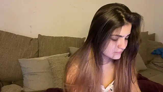 Vivalenti Kiss online show from 10, 11, 2025