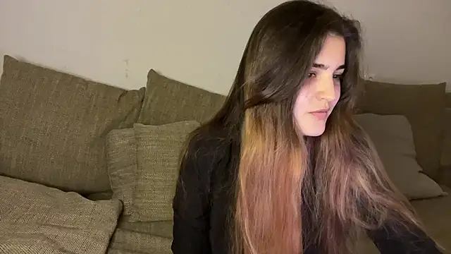 Vivalenti Kiss online show from 15, 11, 2025