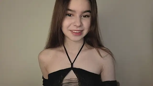 Snapshot of sladkoezzzka chatting on 13, 10, 2025 sladkoezzzka online show from 13, 10, 2025