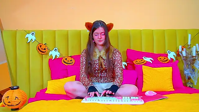 JessicaJewells online show from 28, 10, 2025