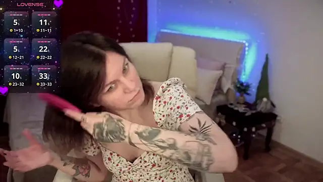 TinaMelt online show from 11, 11, 2025