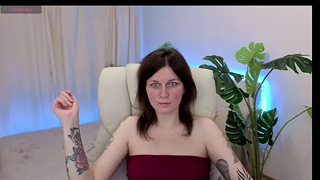 TinaMelt online show from 21, 9, 2025