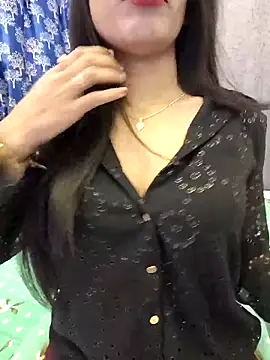 Snapshot of priya_26 chatting on 6, 1, 2026 priya 26 online show from 6, 1, 2026