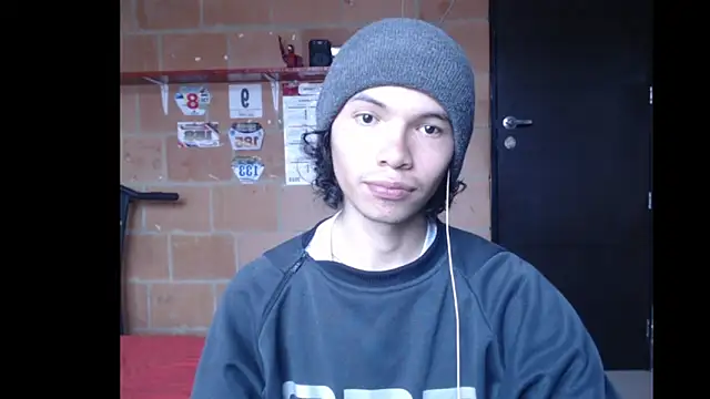 Xoxo Smiles online show from 23, 9, 2025