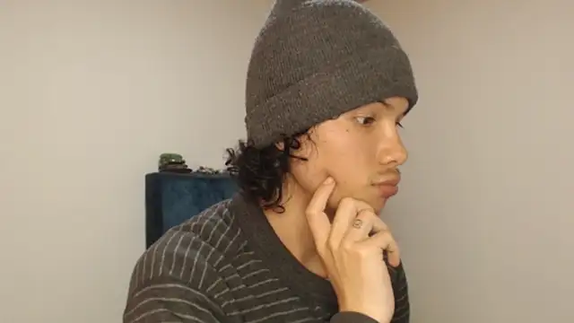 Xoxo Smiles online show from 10, 9, 2025