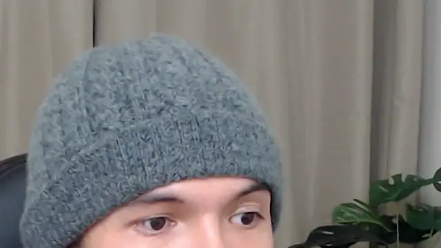 Xoxo Smiles online show from 19, 12, 2025