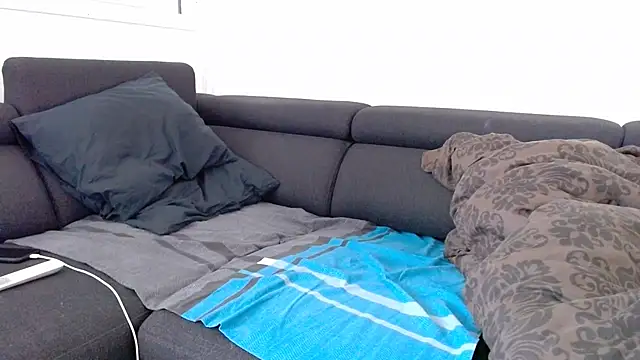 Snapshot of Hijuga chatting on 1, 10, 2025 Hijuga online show from 1, 10, 2025