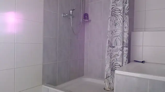 Snapshot of Hijuga chatting on 8, 2, 2026 Hijuga online show from 8, 2, 2026