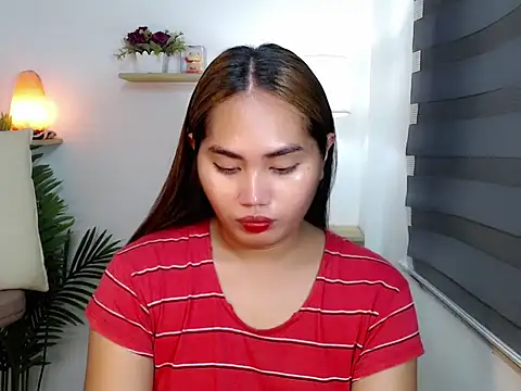 sluttyprincess0 online show from 19, 4, 2026