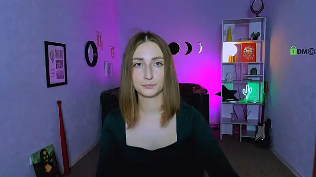 Snapshot of eva_smiith_ chatting on 7, 10, 2025 eva smiith online show from 7, 10, 2025