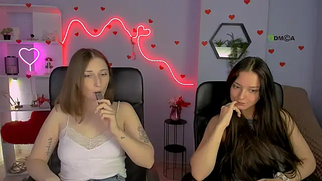 eva smiith  online show from 13, 5, 2026