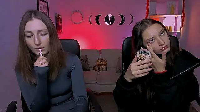 eva smiith  online show from 3, 2, 2026