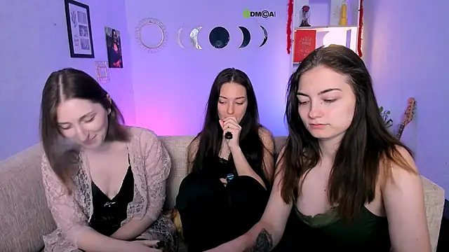 eva smiith  online show from 29, 4, 2026