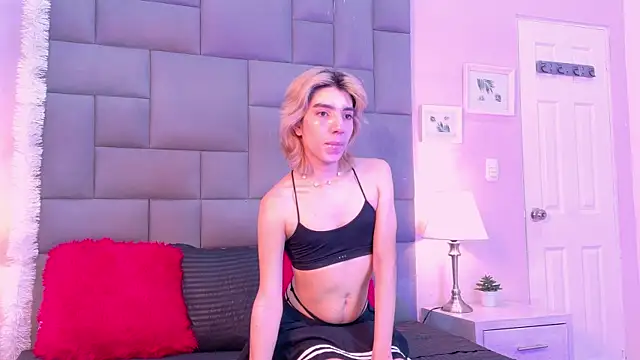 Snapshot of Noah_Bells chatting on 21, 12, 2025 Noah Bells online show from 21, 12, 2025