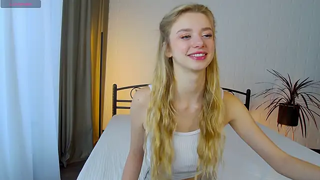 Snapshot of KelsiWest chatting on 28, 9, 2025 KelsiWest online show from 28, 9, 2025