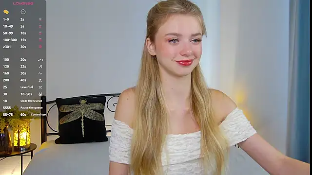 Snapshot of KelsiWest chatting on 20, 9, 2025 KelsiWest online show from 20, 9, 2025