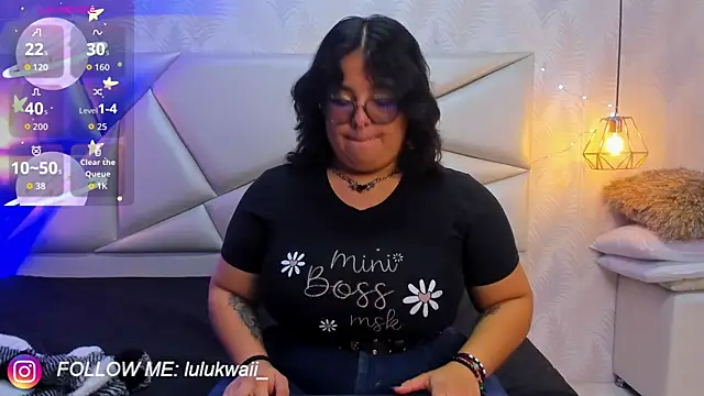 lulukawai16 online show from 17, 12, 2025