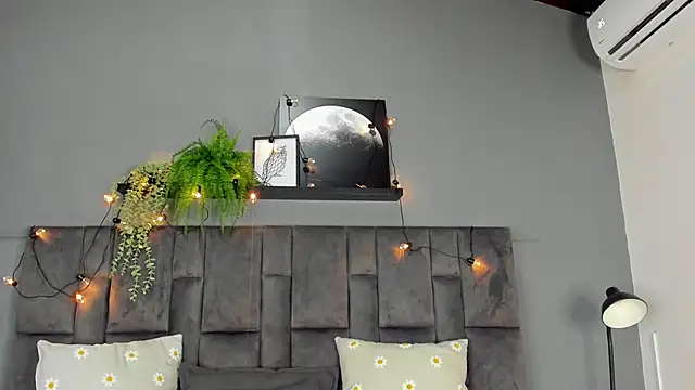 RiriiBrunette   online show from 20, 9, 2025