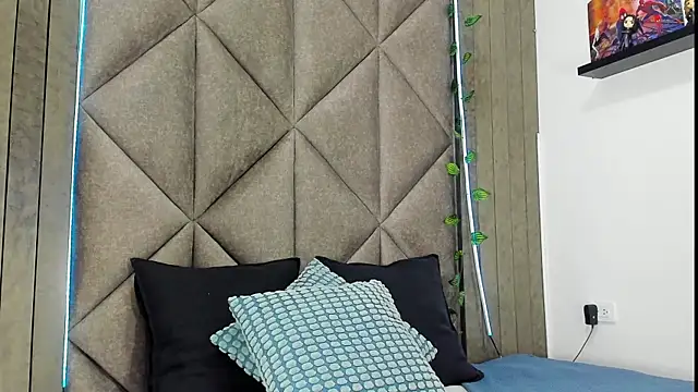 RiriiBrunette   online show from 17, 10, 2025