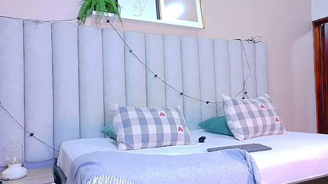 RiriiBrunette   online show from 9, 2, 2026