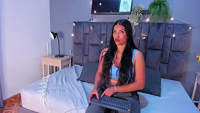 RiriiBrunette   online show from 6, 11, 2025