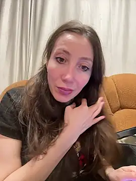 Snapshot of HellaryTourent chatting on 14, 2, 2026 HellaryTourent online show from 14, 2, 2026