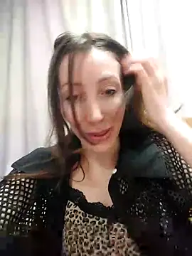 Snapshot of HellaryTourent chatting on 23, 2, 2026 HellaryTourent online show from 23, 2, 2026