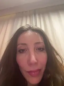 Snapshot of HellaryTourent chatting on 22, 2, 2026 HellaryTourent online show from 22, 2, 2026